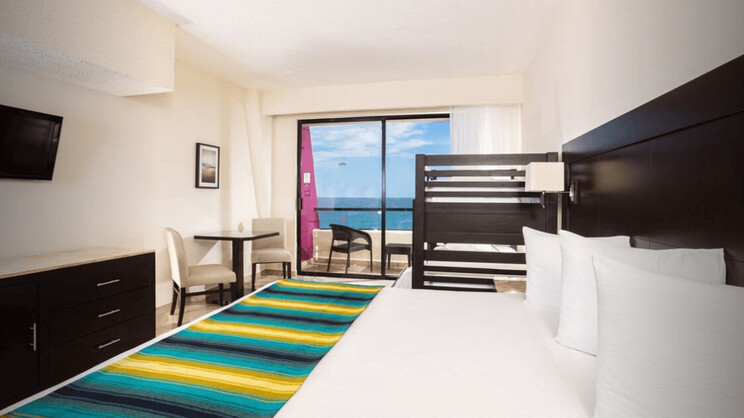 Crown Paradise Club All-Inclusive Resort Cancun